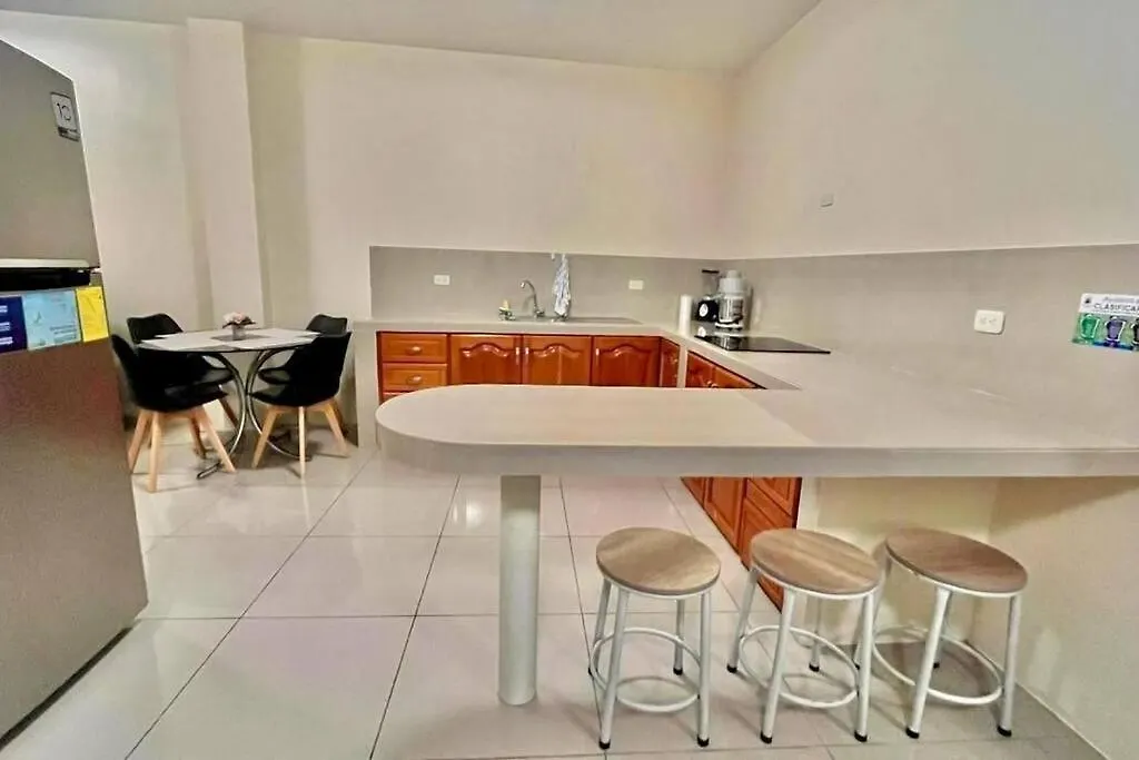 Apartamento Super Comodo Y Lujoso Puerto Baquerizo Moreno 0*,